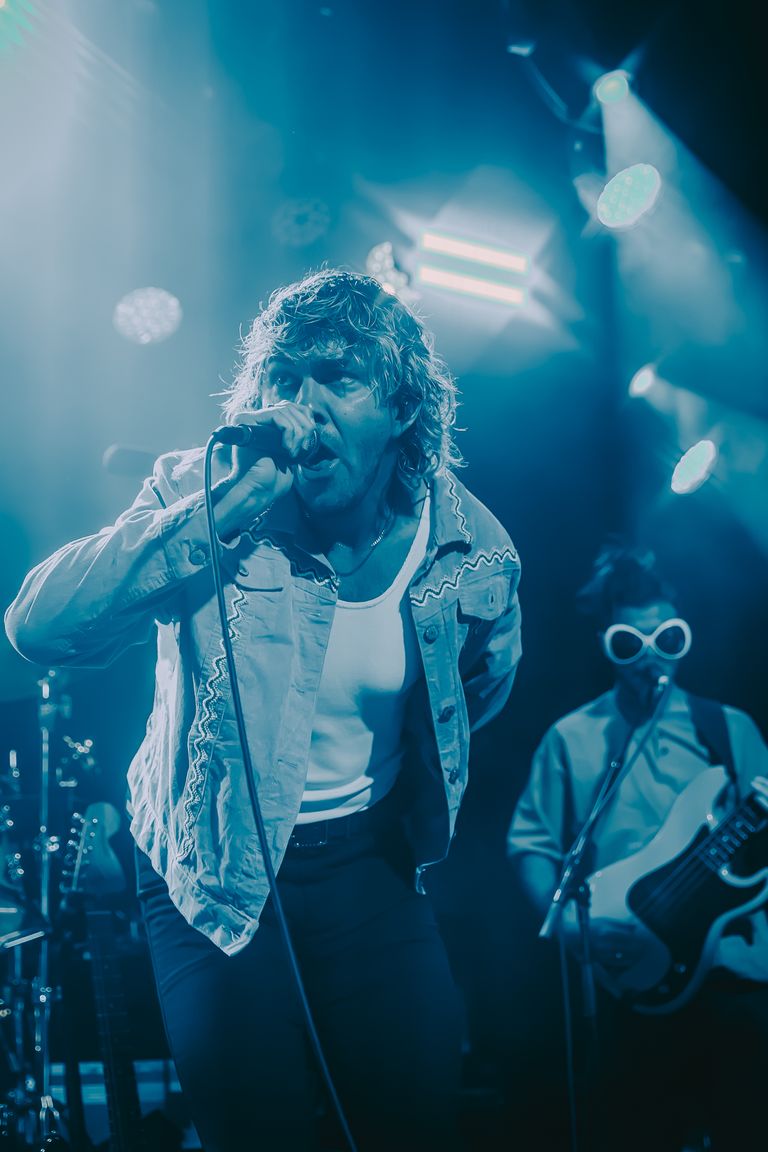 Selve performing live at The Gov in Adelaide 